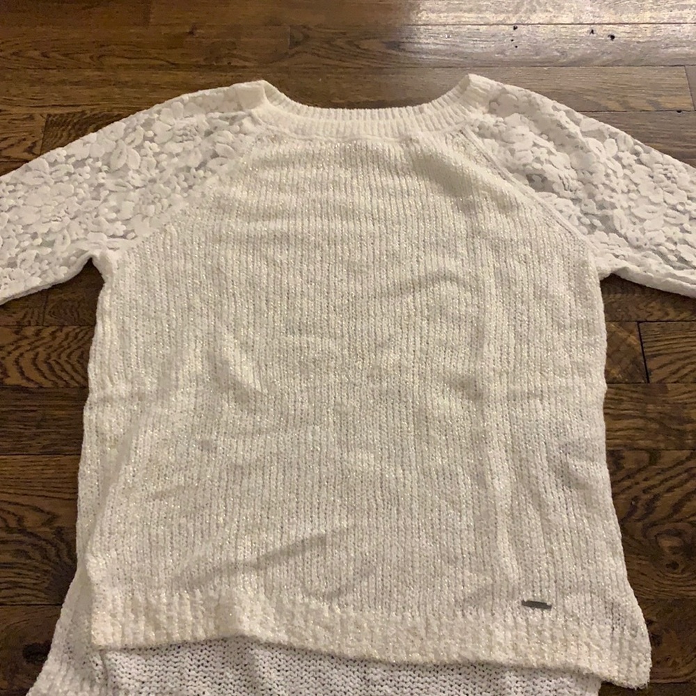 white shirt with lace long sleeves